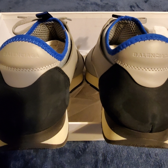 Authentic Balenciaga race runner Send offers - Picture 2 of 12